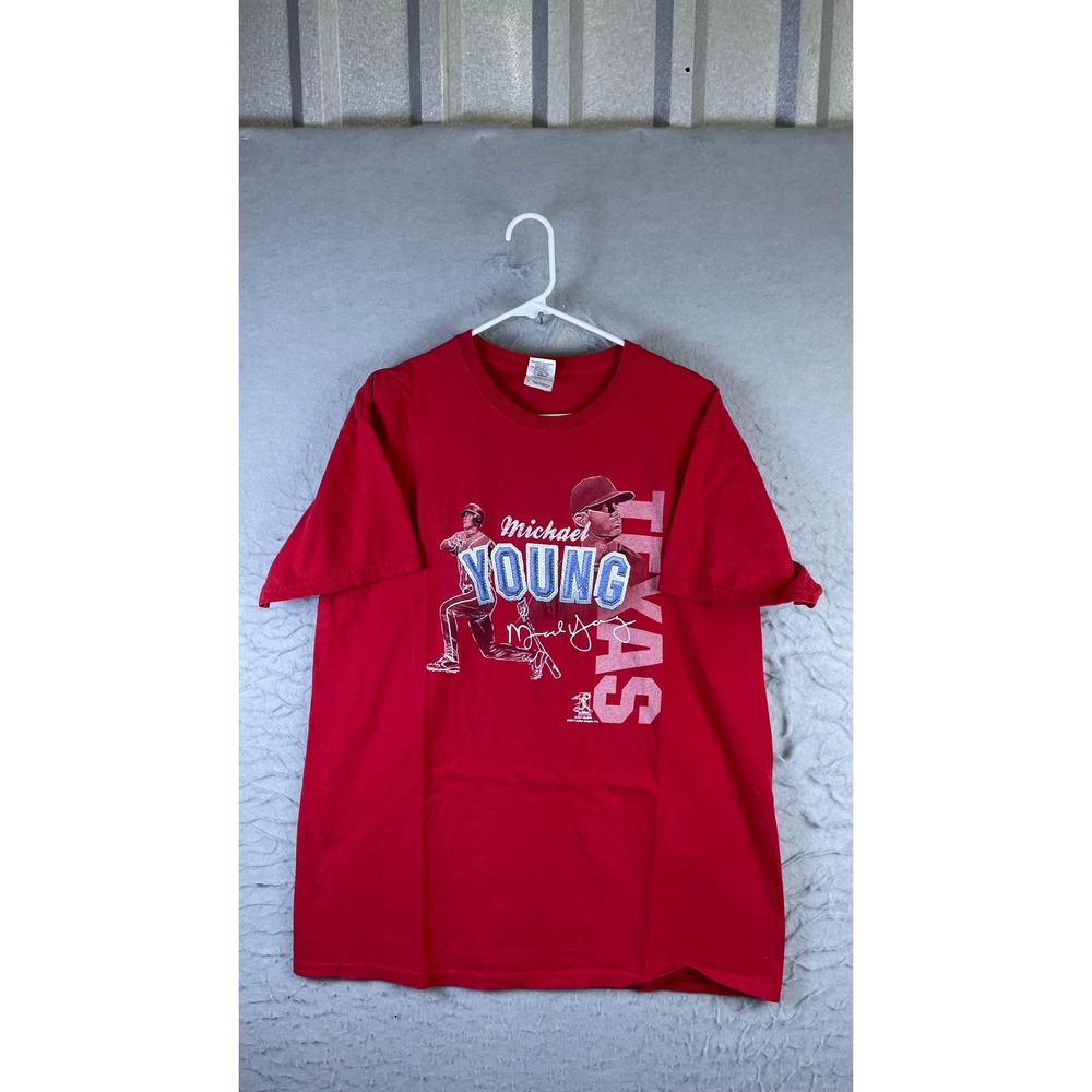 Gildan T-Shirt Mens Large Red Excellent Michael Young Texas Rangers MLB Graphic